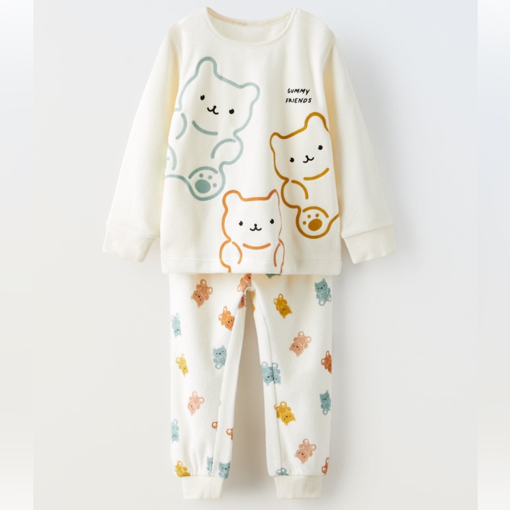 NEW Zara Gummy Friends Gummy Bear 2 piece velour outfit